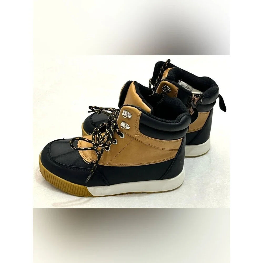 Wonder Nation Boys Kids Tan and Black Skid Water Resistant Ankle Duck Boots 3